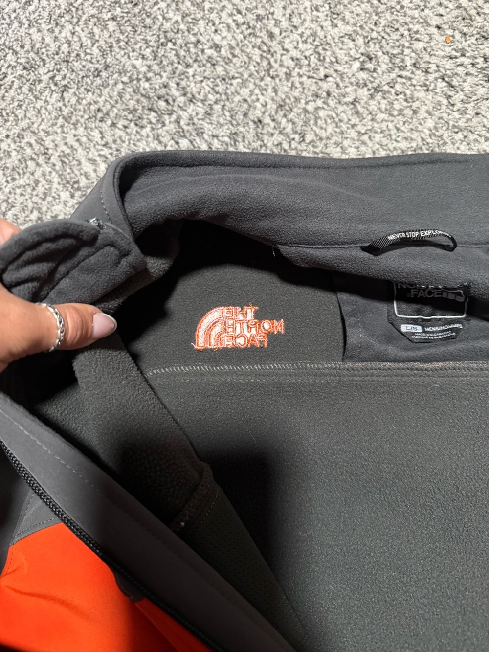 Men’s The North Face jacket - Picture 7 of 11